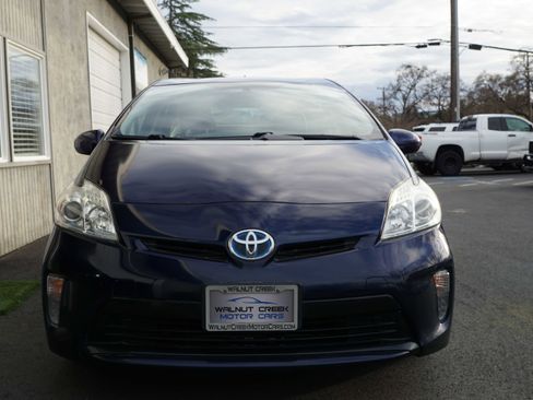 Used 2013 Toyota Prius Three image 7