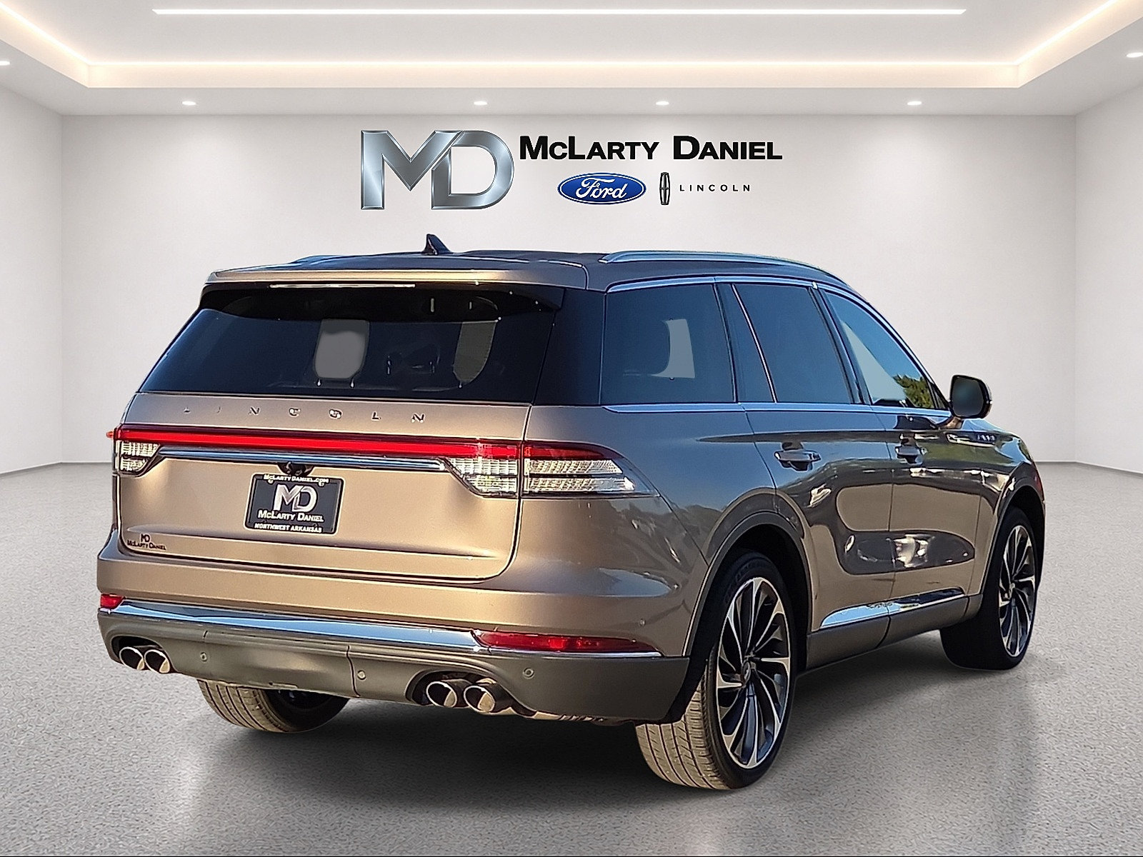 Used 2021 Lincoln Aviator Reserve w/ Equipment Group 202A AWD/4WD image 5