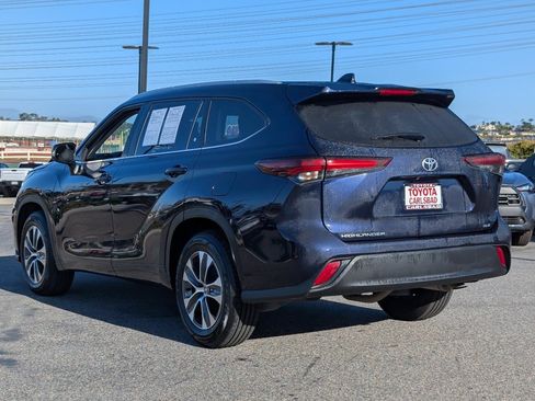 Used 2024 Toyota Highlander XLE image 13