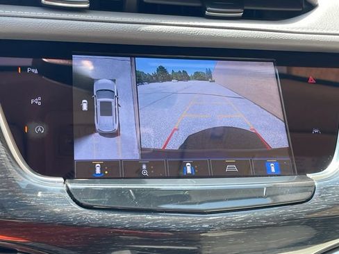 Certified 2022 Cadillac XT6 Premium Luxury w/ Technology Package AWD/4WD image 24