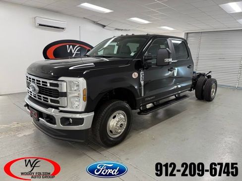 New 2026 Ford F350 XL w/ XL Chrome Package image 1