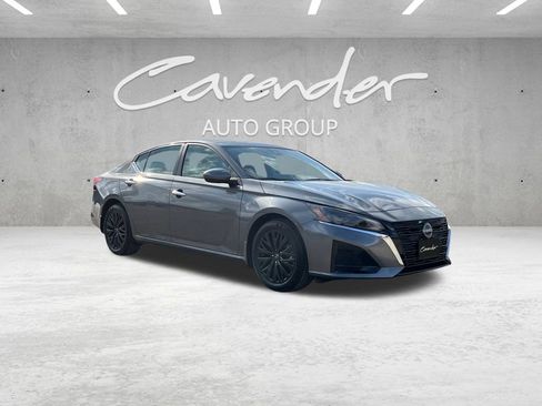 New 2025 Nissan Altima 2.5 SV w/ SV Special Edition Package image 2