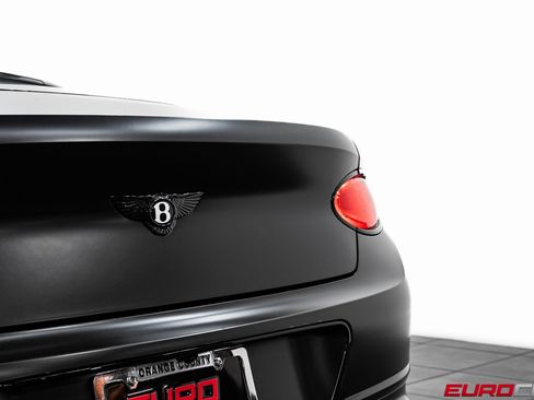 Used 2022 Bentley Continental GT image 19
