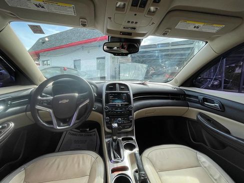 Used 2015 Chevrolet Malibu LTZ FWD image 16