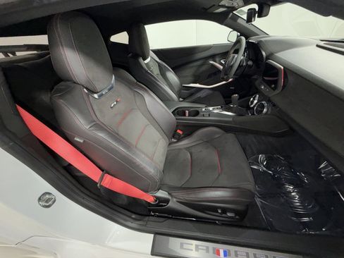 Used 2021 Chevrolet Camaro ZL1 image 26