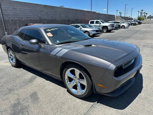 Used 2014 Dodge Challenger R/T w/ Sound Group II RWD image 8