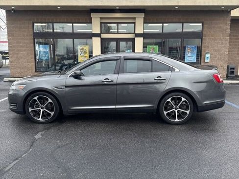 Used 2016 Ford Taurus SEL w/ Equipment Group 201A image 2