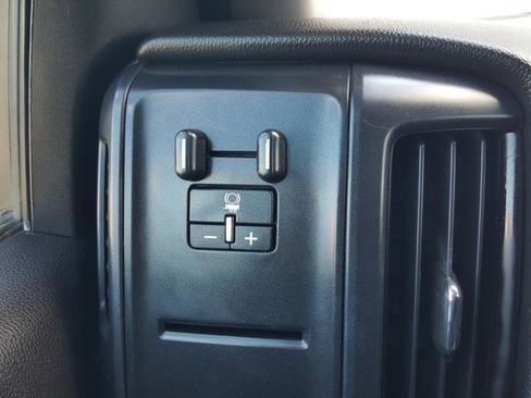 Used 2018 GMC Sierra 2500 2WD Double Cab image 16