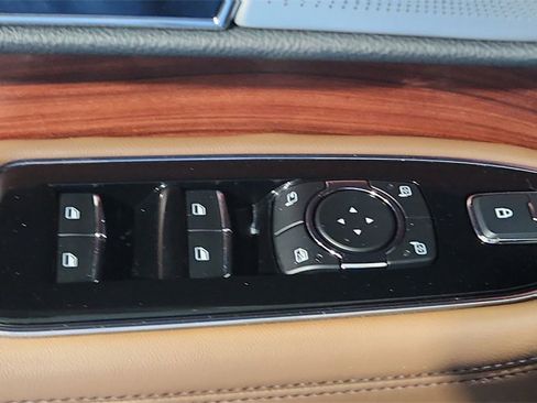 Used 2024 Lincoln Navigator Reserve w/ Equipment Group 201A image 17