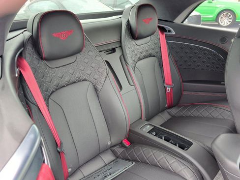 Used 2021 Bentley Continental GT AWD/4WD image 41