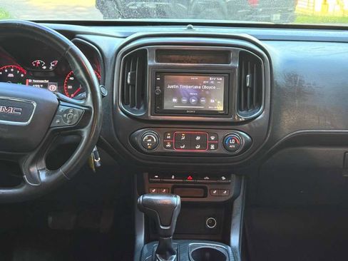 Used 2015 GMC Canyon SLE w/ All-Terrain Package RWD image 16