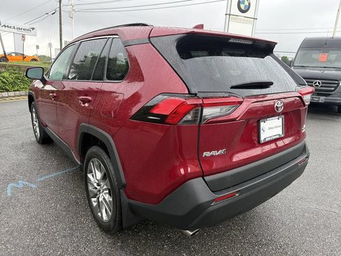 Used 2019 Toyota RAV4 XLE Premium w/ Cold Weather Package AWD/4WD image 12