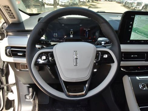 New 2026 Lincoln Aviator 2WD image 23