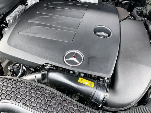 Used 2022 Mercedes-Benz GLC 300 image 30