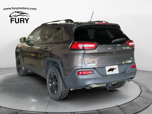 Used 2014 Jeep Cherokee Latitude w/ Cold Weather Group AWD/4WD image 5