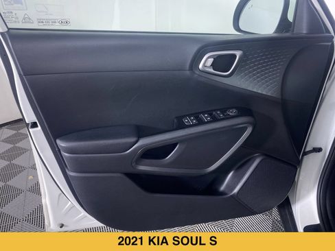 Used 2021 Kia Soul S FWD image 10