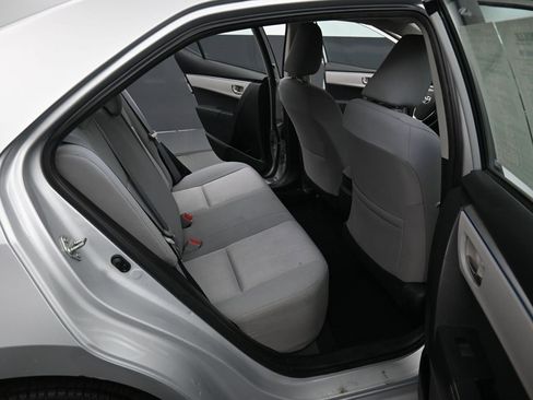 Used 2014 Toyota Corolla LE image 28