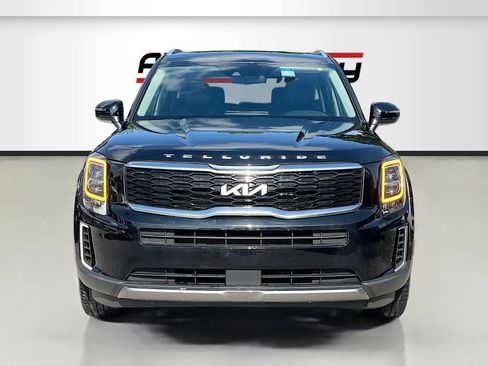 Used 2022 Kia Telluride EX w/ EX Premium Package FWD image 2