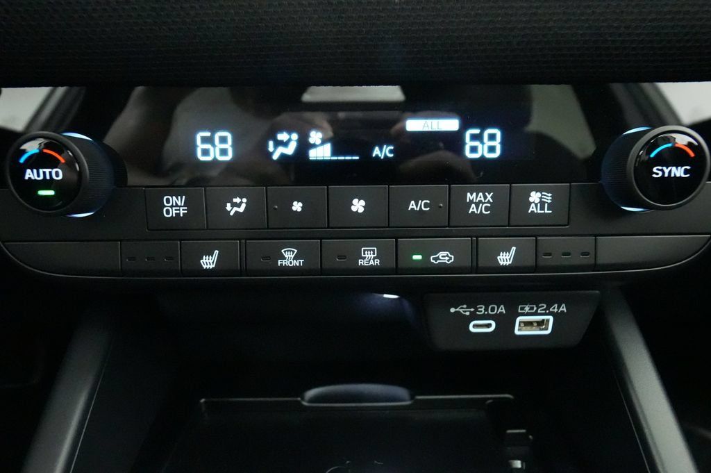 Used 2026 Subaru Outback Limited w/ Premium/Limited Package 2 AWD/4WD image 38