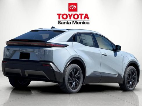 New 2026 Toyota C-HR AWD/4WD image 3