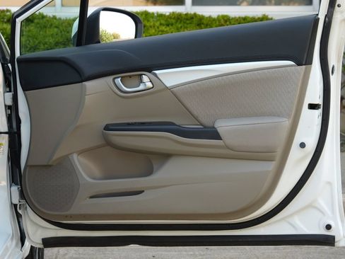 Used 2014 Honda Civic EX image 38