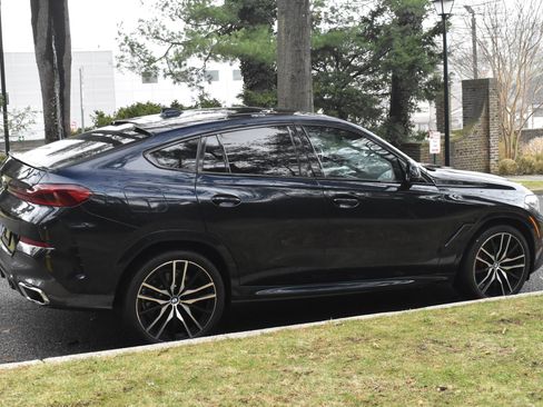 Used 2021 BMW X6 xDrive40i w/ M Sport Package AWD/4WD image 9