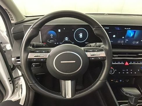 Used 2025 Hyundai Tucson SEL FWD image 14