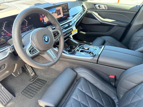 New 2026 BMW X5 xDrive50e w/ M Sport Package AWD/4WD image 22