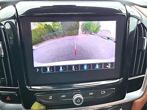 Used 2020 Chevrolet Traverse High Country AWD/4WD image 24