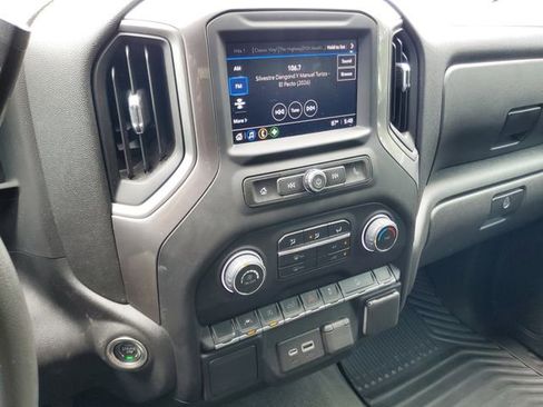 Used 2022 Chevrolet Silverado 1500 Custom Trail Boss image 23