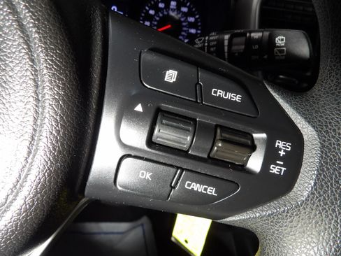 Used 2017 Kia Sorento L FWD image 15
