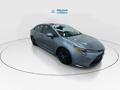 Used 2024 Toyota Corolla LE image 4