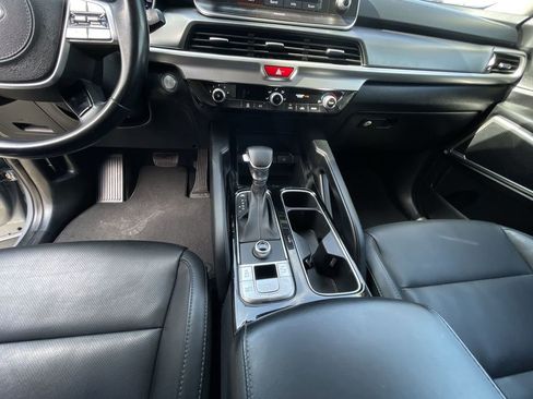 Used 2020 Kia Telluride LX image 34