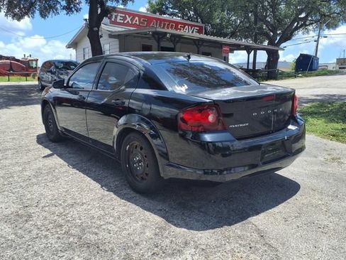Used 2014 Dodge Avenger SE FWD image 4