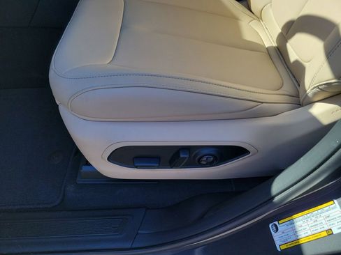 New 2026 Jeep Grand Cherokee L Limited AWD/4WD image 10
