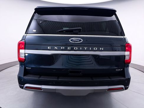 Used 2022 Ford Expedition Max XLT AWD/4WD image 16