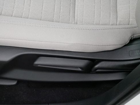 Certified 2026 Honda HR-V LX image 20