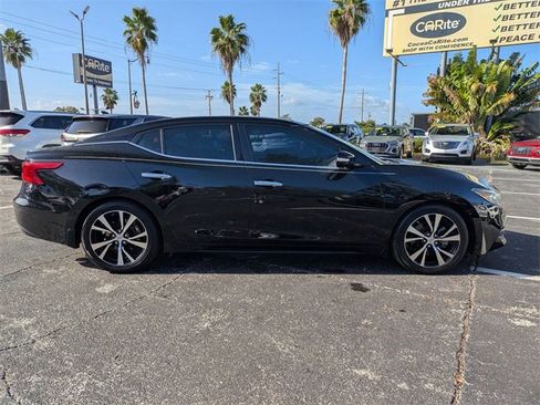 Used 2018 Nissan Maxima Platinum image 4