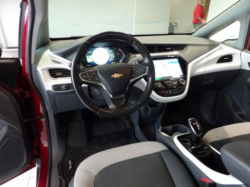 Used 2020 Chevrolet Bolt LT FWD image 15