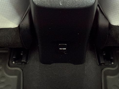 Used 2016 Toyota Prius Two FWD image 16