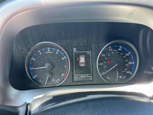 Used 2018 Toyota RAV4 LE w/ All Weather Liner Package AWD/4WD image 17