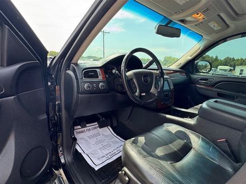 Used 2013 Chevrolet Suburban LT AWD/4WD image 33