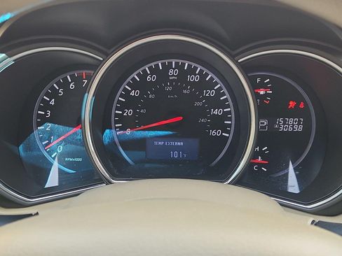Used 2011 Nissan Murano S FWD image 12
