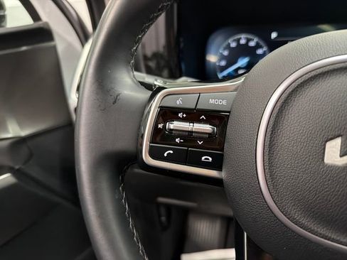 Certified 2023 Kia Sorento SX AWD/4WD image 41