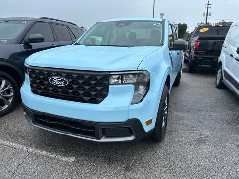 Used 2026 Ford Maverick XLT FWD image 3