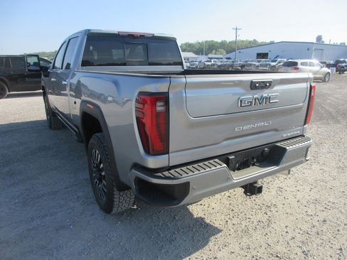 New 2026 GMC Sierra 2500 Denali Ultimate AWD/4WD image 7