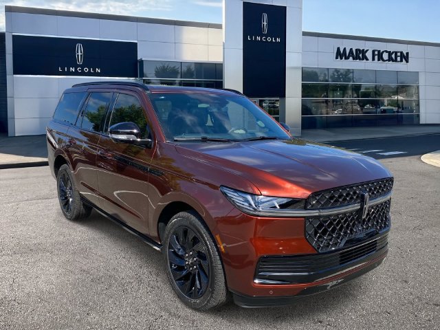 New 2027 Lincoln Navigator Reserve w/ Jet Appearance Package AWD/4WD image 1