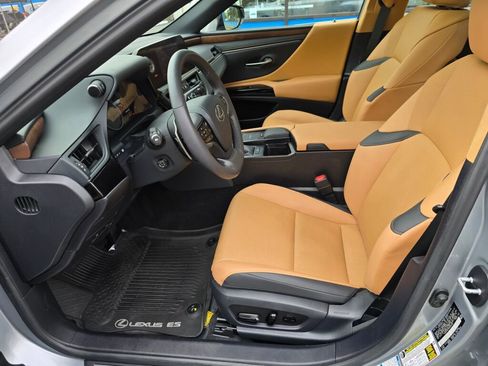Used 2022 Lexus ES 250 w/ Premium Package image 12