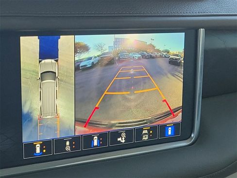 Used 2022 GMC Yukon Denali image 18