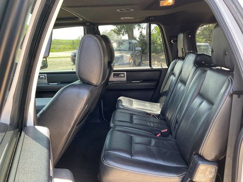 Used 2015 Ford Expedition EL XLT image 12